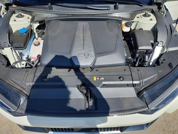 2024 KIA EV6 Light, Wind — Engine bay