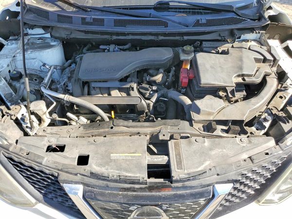 2019 NISSAN ROGUE SPORT — Engine bay