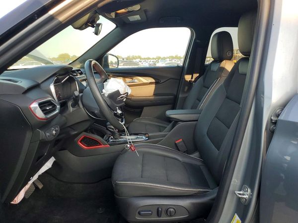 2023 CHEVROLET TRAILBLAZE RS — DENT