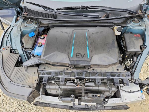 2024 HYUNDAI IONIQ — Engine bay