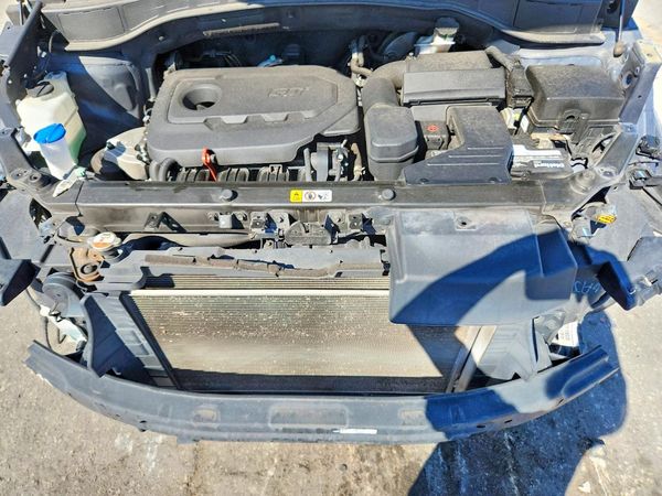 2018 HYUNDAI SANTA FE Sport Base — Engine bay