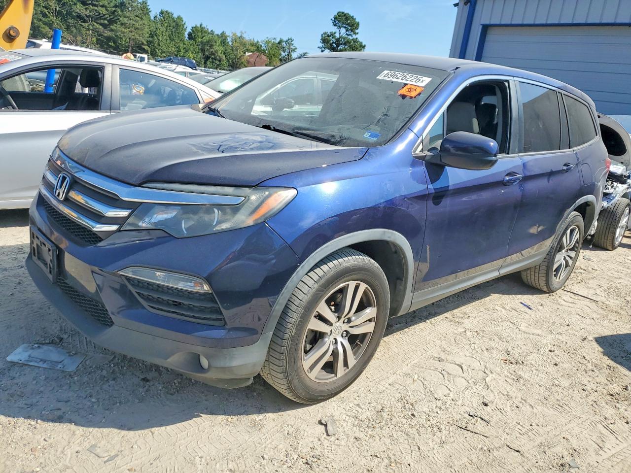 2016 HONDA PILOT EX — Front 3/4
