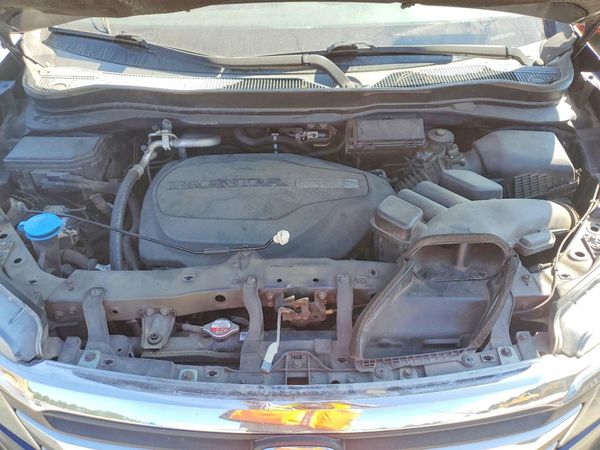 2016 HONDA PILOT EX — Engine bay