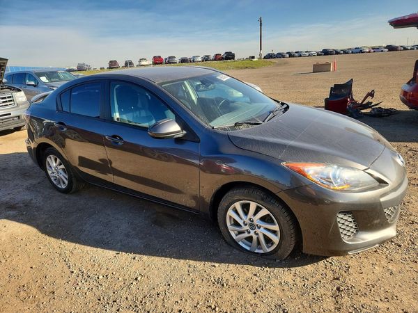 2013 MAZDA 3 Touring/GS — Passenger 3/4