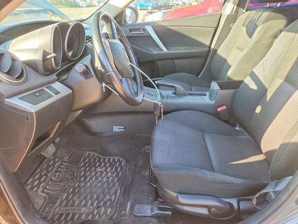 2013 MAZDA 3 Touring/GS — DENT