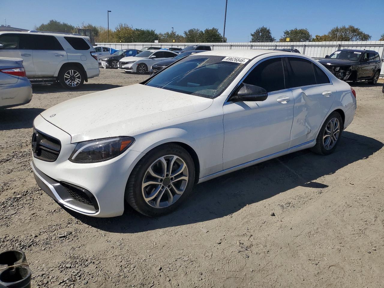 2016 MERCEDES-BENZ C C300 — Front 3/4