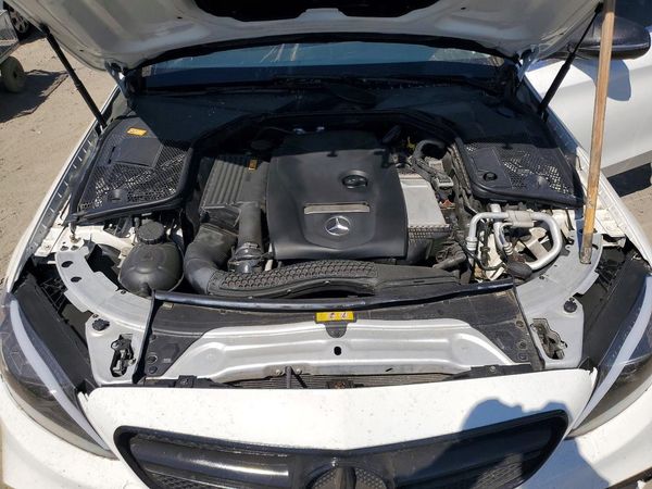 2016 MERCEDES-BENZ C C300 — Engine bay