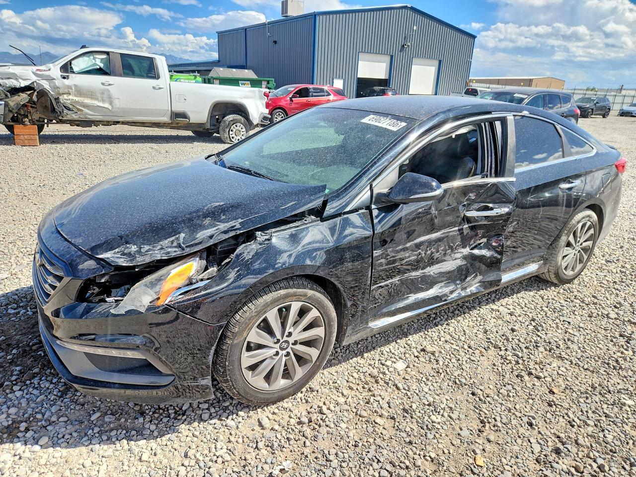 2015 HYUNDAI SONATA — Front 3/4