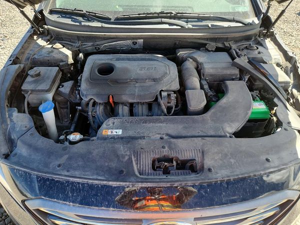 2015 HYUNDAI SONATA — Engine bay