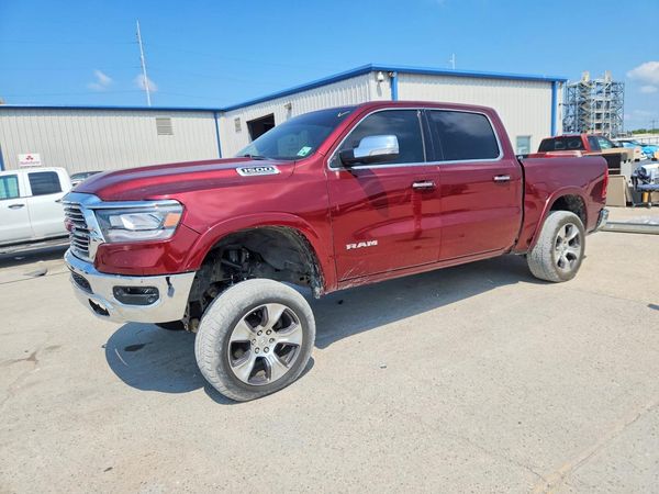 2019 RAM 1500 Laramie — Front 3/4