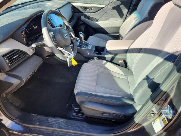 2022 SUBARU OUTBACK Premium — DENT