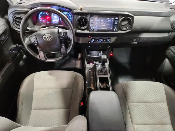 2022 TOYOTA TACOMA SR5 — CKPT