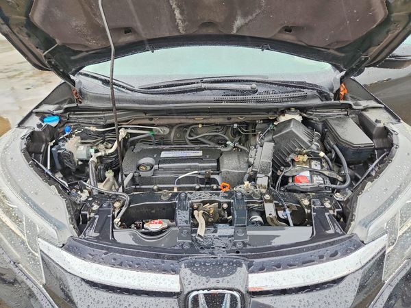2015 HONDA CRV Touring — Engine bay