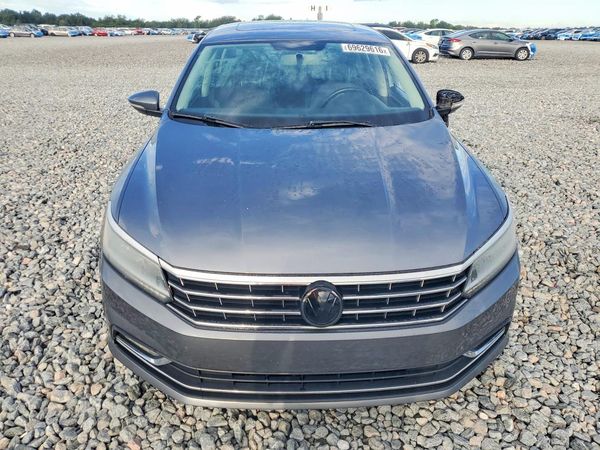 2018 VOLKSWAGEN PASSAT SE, SE w/ Technology — DIRF