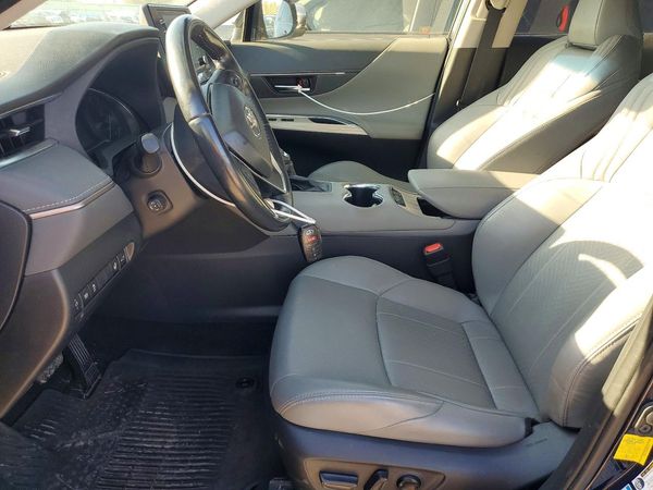 2021 TOYOTA VENZA — DENT