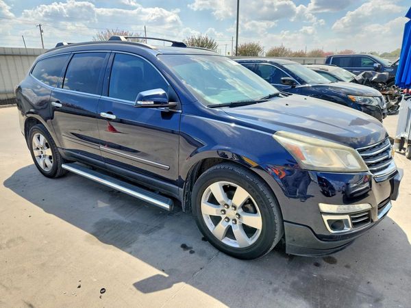2015 CHEVROLET TRAVERSE LTZ — Passenger 3/4
