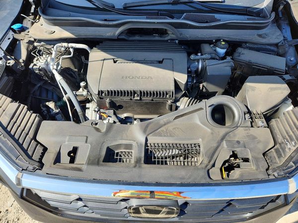 2025 HONDA PILOT — Engine bay