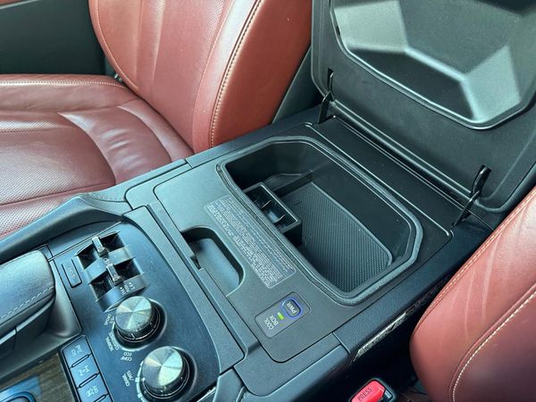 2019 LEXUS LX570