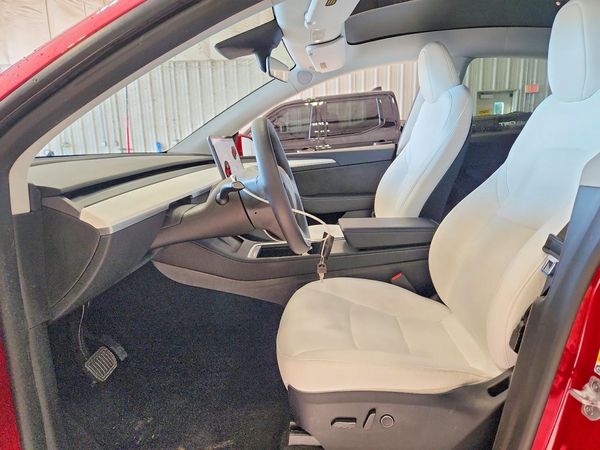 2023 TESLA MODEL Y — DENT