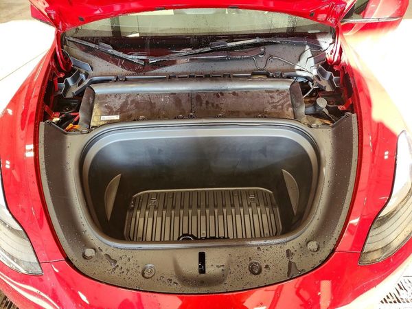 2023 TESLA MODEL Y — Engine bay