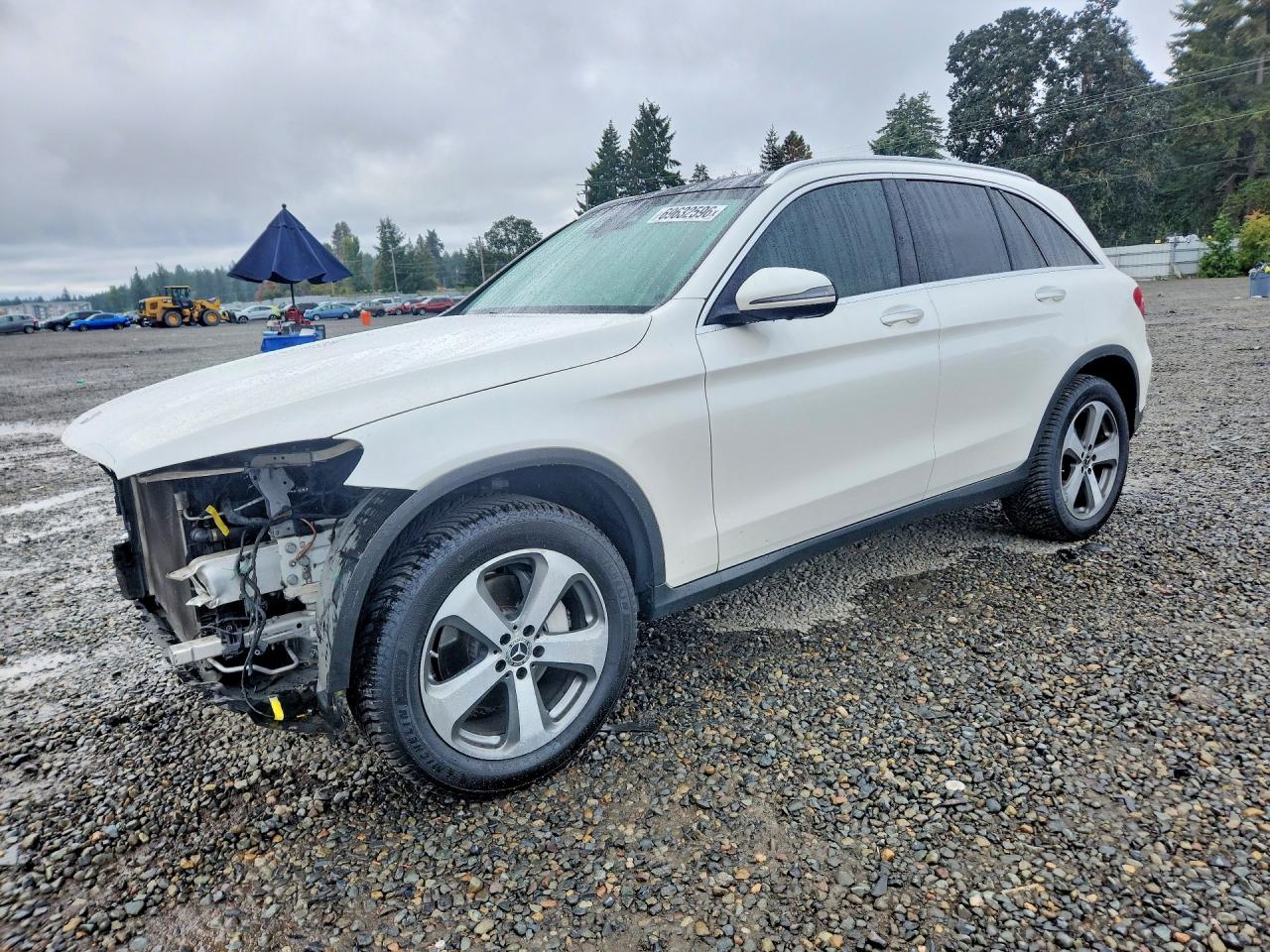 2017 MERCEDES-BENZ GLC GLC300 Base-4M — Front 3/4