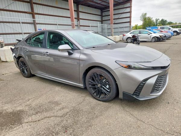 2026 TOYOTA CAMRY — Passenger 3/4
