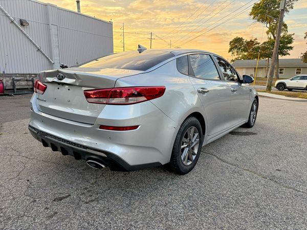 2019 KIA OPTIMA LX, S