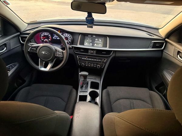 2019 KIA OPTIMA LX, S