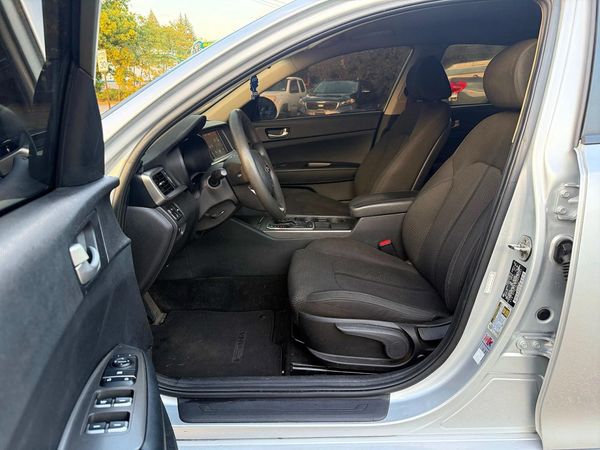 2019 KIA OPTIMA LX, S