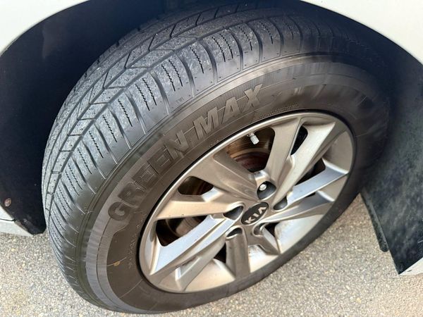 2019 KIA OPTIMA LX, S