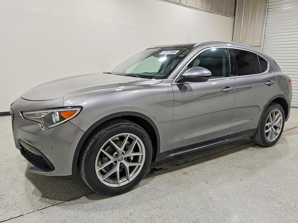 2018 ALFA ROMEO STELVIO — DSFA — Front 3/4