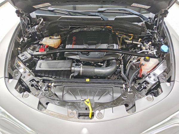 2018 ALFA ROMEO STELVIO TI AWD — Engine bay