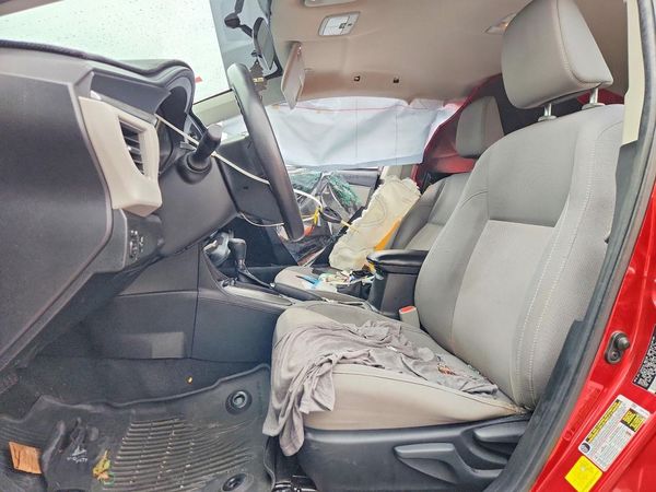 2015 TOYOTA COROLLA L/LE — DENT