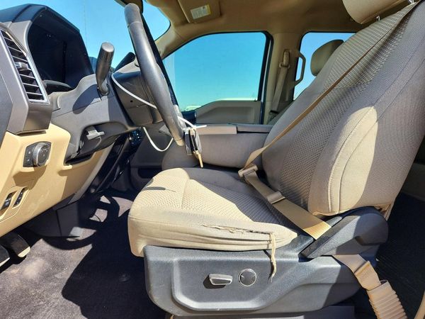 2017 FORD F150 SuperCrew — DENT
