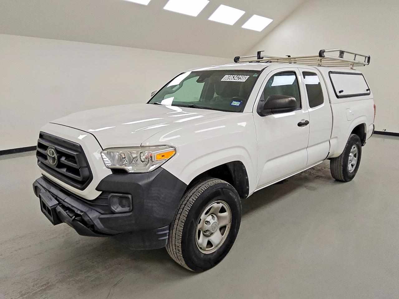2021 TOYOTA TACOMA SR5 — Front 3/4