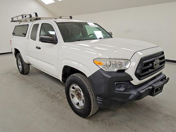 2021 TOYOTA TACOMA SR5 — Passenger 3/4