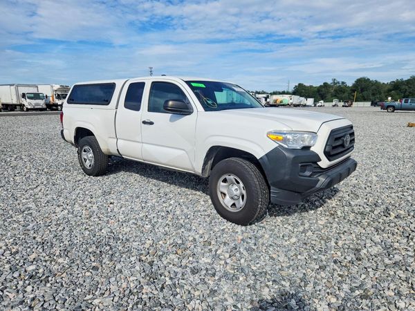2022 TOYOTA TACOMA SR5 — Passenger 3/4