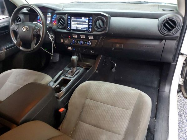 2022 TOYOTA TACOMA SR5 — CKPT