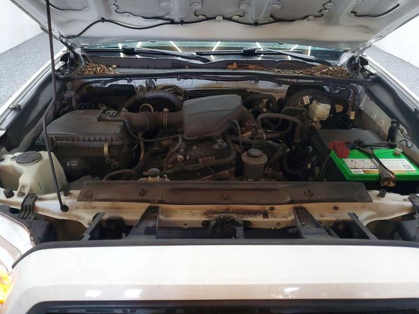 2022 TOYOTA TACOMA SR5 — Engine bay