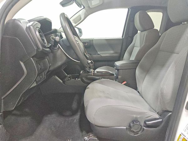 2022 TOYOTA TACOMA SR5 — DENT