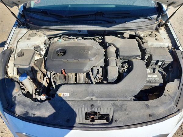 2016 HYUNDAI SONATA — Engine bay