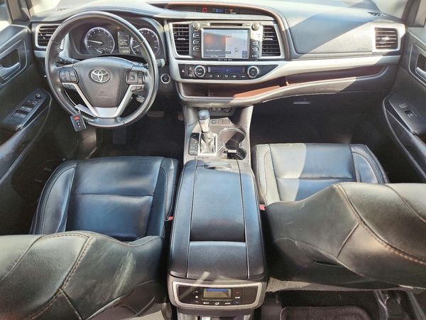 2017 TOYOTA HIGHLANDER SE/XLE — CKPT