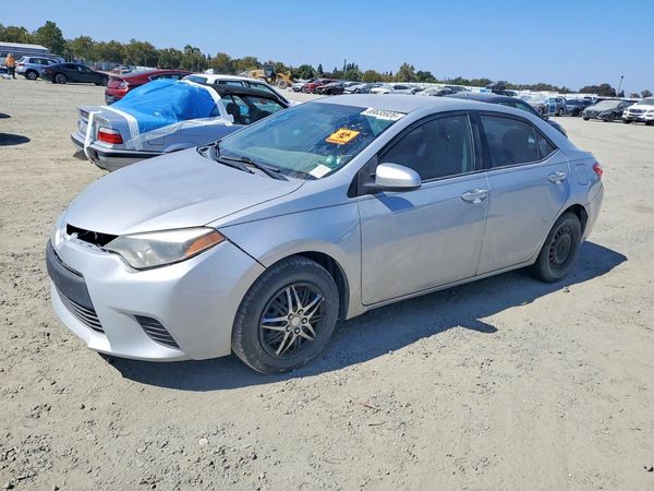 2014 TOYOTA COROLLA — Front 3/4