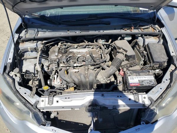 2014 TOYOTA COROLLA — Engine bay