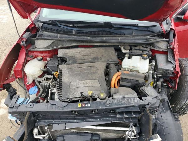 2018 KIA NIRO FE (HEV), LX (HEV) — Engine bay