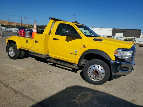 2019 RAM 5500 REG CAB CHASSIS — Passenger 3/4