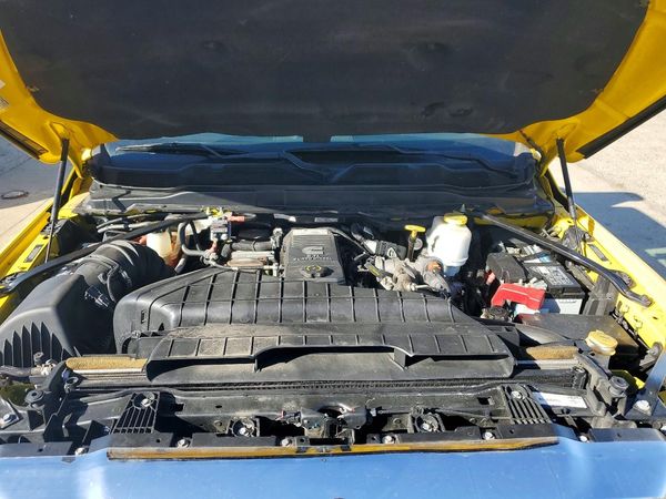 2019 RAM 5500 REG CAB CHASSIS — Engine bay