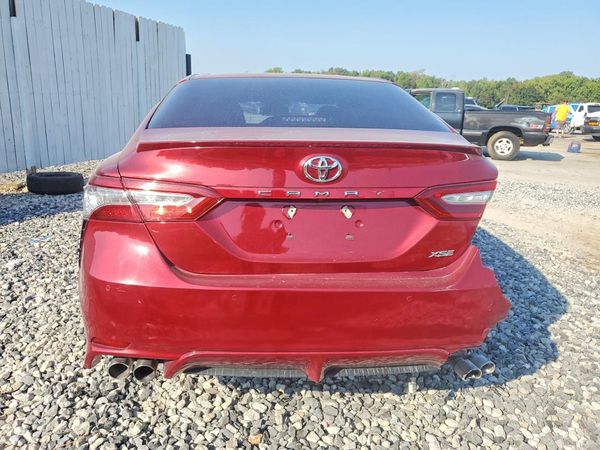 2018 TOYOTA CAMRY XSE — DIRR