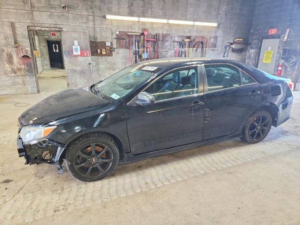 2013 TOYOTA CAMRY — DSFA — Front 3/4