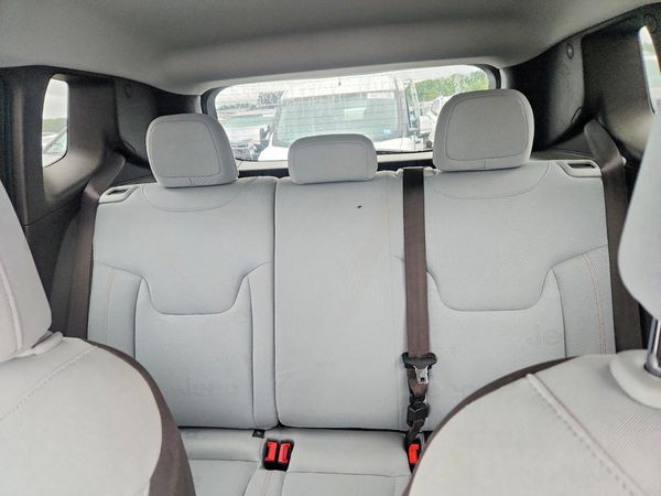 2016 JEEP RENEGADE — SUVN